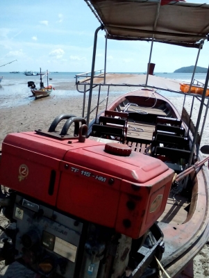 ขายเรือหางยาว หัวโทง ยาว 12 เมตร กว้าง 2.5 เมตร