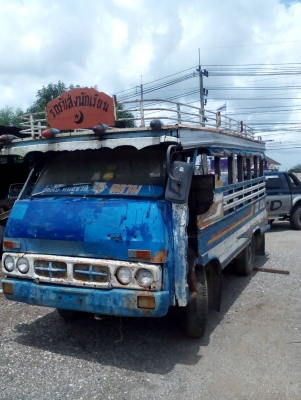 ขายรถสองแถวโบราณ ไม่เครื่องค่ะ