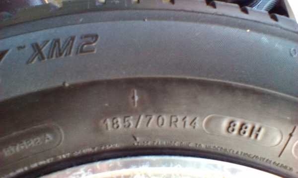 แม๊กขอบ14/4/100 ยางมิชลิน 185-70-14ปี12 ชุด 3500บาท