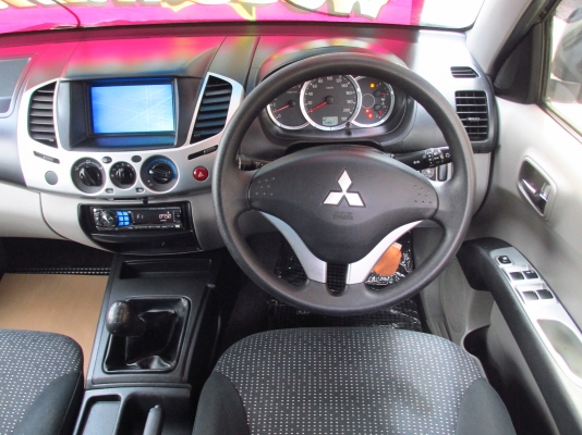 MITSUBISHI TRITON PLUS 2.4CNG MT ปี 2013 MITSUBISHI TRITON PLUS 2.4CNG MT ปี 2013