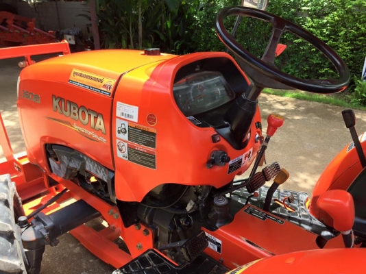 ขายรถไถ Kubota L3608(4WD) พร้อมใบมีดและผานพรวนLCSใหม่ รถสวยพร้อมใช้งาน