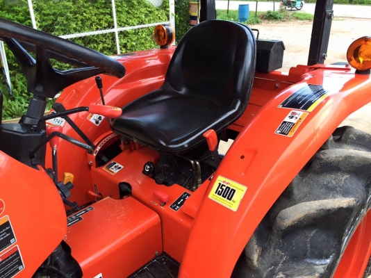 ขายรถไถ Kubota L3608SP(4WD) พร้อมใบมีดและผานพรวนLCSใหม่ รถสวยพร้อมใช้งาน