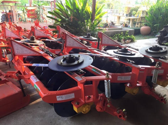 ขายรถไถ Kubota L3608SP(4WD) พร้อมใบมีดและผานพรวนLCSใหม่ รถสวยพร้อมใช้งาน