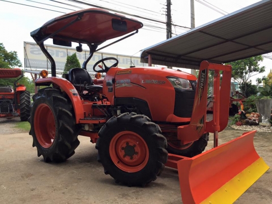 ขายรถไถ Kubota L3608SP(4WD) พร้อมใบมีดและผานพรวนLCSใหม่ รถสวยพร้อมใช้งาน