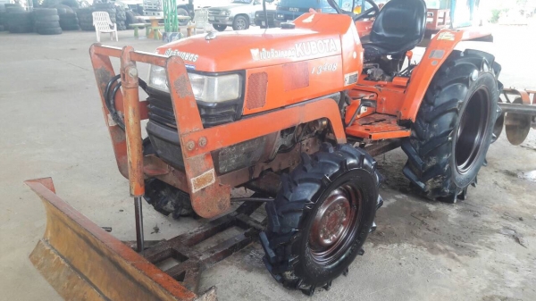 รถไถ 34 แรงพร้อมใช้ ผาน+หลัง เครื่องดี ราคา 160000 รถไถ 34 แรงพร้อมใช้ ผาน+หลัง เครื่องดี ราคา 160000