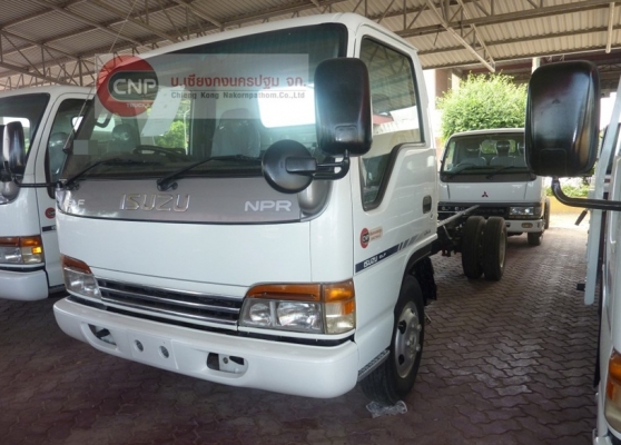 SY-174 ISUZU NPR การ์ตูน หัวครัชซี 6 ล้อ รถสวยสภาพพร้อมใชั