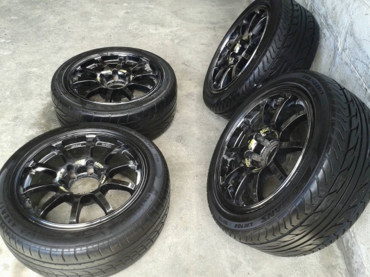 ขอบ17นิ้ว6รู พร้อมยาง สวยๆ 4 ล้อ ราคา 8500 บาท