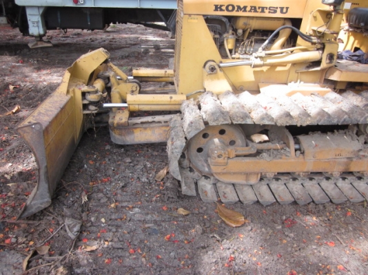 ฝากขายแบกโฮและแทรคเตอร์