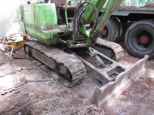 ฝากขายแบกโฮและแทรคเตอร์