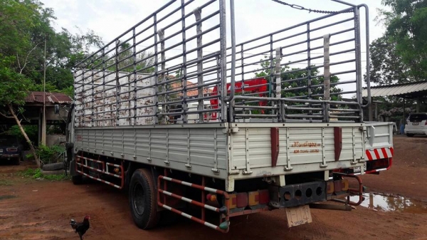 ขายรถ6ล้อ ยาว7.20เมตร FF3H เครื่อง195แรง HO7D ปี39 รถสวยสภาพดี เอกสารพร้อมโอน ราคา650,000 สนใจโทร 090-8588220คุณนะ 093-3258446คุณบิว หรือเข้าดูสินค้าอื่นๆได้ที่ www.narong2truck.com หรือ www.truck.in.th/498 หรือเพจFacebook ณรงค์ ซื้อขายรถมือสอง (เว็บไซต์ส