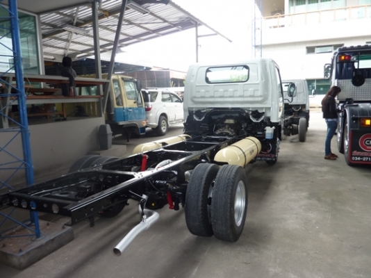 SY-208 ISUZU NPR ตาเพชร หัวครัชซี 6 ล้อ รถสวยสภาพพร้อมใชั