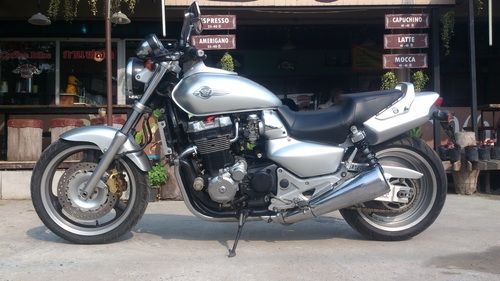 Honda X4 1300 ปี 2000 สพม Honda X4 1300 ปี 2000 สพม