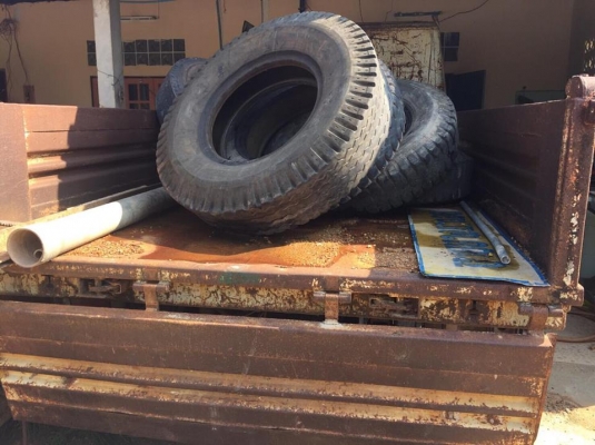 6 ล้อดั้ม 100 แรง ISUZU NKR55EY5 ปลายปี 49 รถห้างแท้เดิมๆ มือเดียวป้ายแดง เล่มติดมือ