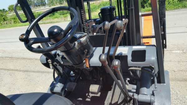 ขายด่วนรถยก TOYOTA 6FD20ดีเซลยกได้2.5ตันยกสูง3เมตรงากะดกเทได้ยางตัน4เส้นรถนอกเพิ่งเข้ามายังไม่เคยใช้งานในเมืองไทยเลย ขายด่วนรถยก TOYOTA 6FD20ดีเซลยกได้2.5ตันยกสูง3เมตรงากะดกเทได้ยางตัน4เส้นรถนอกเพิ่งเข้ามายังไม่เคยใช้งานในเมืองไทยเลย