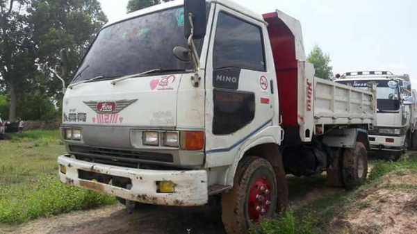 ขายรถ6ล้อ ดั้มFC2W รถสวยสภาพพร้อมใช้งาน เอกสารใบซื้อขาย ราคา240,000 สนใจโทร 090-8588220คุณนะ 093-3258446คุณบิว หรือเข้าดูสินค้าอื่นๆได้ที่ www.narong2truck.com หรือ www.truck.in.th/498 หรือเพจFacebook ณรงค์ ซื้อขายรถมือสอง (เว็บไซต์ส่วนตัว) หรือFacebook ค ขายรถ6ล้อ ดั้มFC2W รถสวยสภาพพร้อมใช้งาน เอกสารใบซื้อขาย ราคา240,000 สนใจโทร 090-8588220คุณนะ 093-3258446คุณบิว หรือเข้าดูสินค้าอื่นๆได้ที่ www.narong2truck.com หรือ www.truck.in.th/498 หรือเพจFacebook ณรงค์ ซื้อขายรถมือสอง (เว็บไซต์ส่วนตัว) หรือFacebook ค