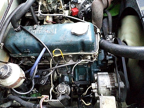 ขายรถยกนิสสัน 2 ตัน  (รุ่นใหม่-ทรงเล็ก) เครื่องเบนซิน (ใช้แก๊สอย่างเดียว)  กระบอกคู่ เสาสูง 3 เมตร   พวงมาลัยเพาเว่อร์  สีเดิมจากนอก นำเข้าจากญี่ปุ่น ใช้งานได้ทันที ราคา150000