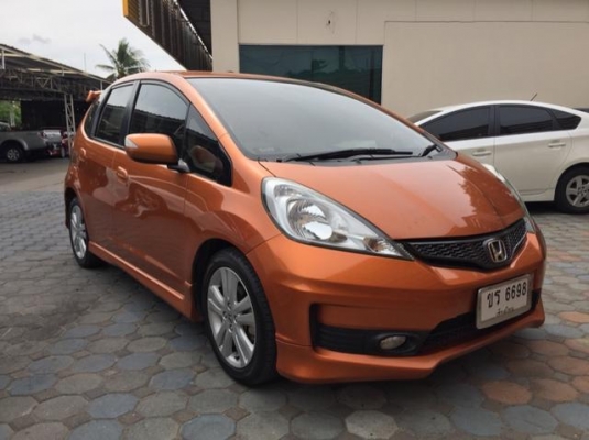 Honda jazz 1.5 sv รุ่น TOP สุด รถสวยแน่นอนคร่ะ  ออกรถไม่ยุ่งยาก อนุมัติเร็ว ไม่ต้องกังวล ผ่านทุกเคส คลิก