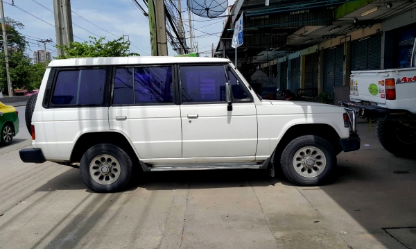 ปาเหลี่ยม