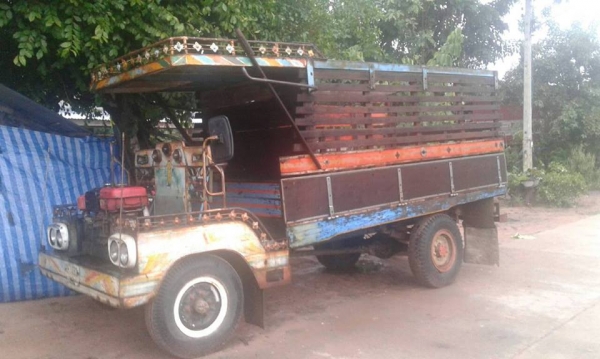 ขายรถอีแต๋น เครื่องET110 สภาพพร้อมใช้งาน ราคา95,000 สนใจโทร 090-8588220คุณนะ 093-3258446คุณบิว หรือเข้าดูสินค้าอื่นๆได้ที่ www.narong2truck.com หรือ www.truck.in.th/498 หรือเพจFacebook ณรงค์ ซื้อขายรถมือสอง (เว็บไซต์ส่วนตัว) หรือFacebook คุณนะ รถบรรทุก