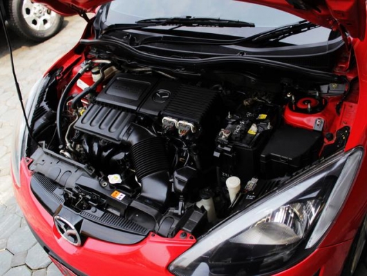 MAZDA2 1.5 Spirit รถที่ต้องคลิกดู สวยมากๆ มองหาอยุ่ ทักเลย ออกง่าย ๆอนุมัติเร็ว ผ่านแน่นอน