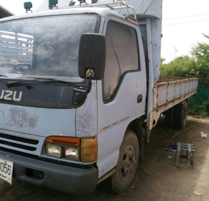 หกล้อ อีซูชุ NPR120ปี39ช่วงยาว5ม สภาพดีเดิมๆสวยพร้อมใช้ ทะเบียนพร้อมโอน ราคา 335,000บ ต่อรอง