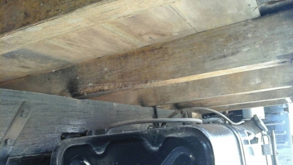 รถ 6 ล้อมีคอกเหล็ก ยี่ห้อ ISUZU รุ่น NKR รถห้างแท้ เครื่อง 4Be1 110 เเรงม้า