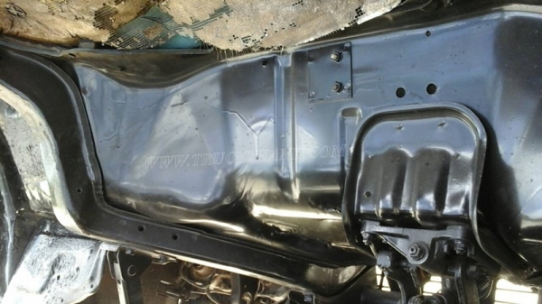 รถ 6 ล้อมีคอกเหล็ก ยี่ห้อ ISUZU รุ่น NKR รถห้างแท้ เครื่อง 4Be1 110 เเรงม้า