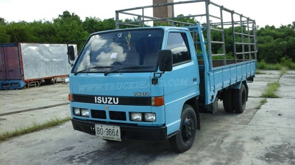 รถ 6 ล้อมีคอกเหล็ก ยี่ห้อ ISUZU รุ่น NKR รถห้างแท้ เครื่อง 4Be1 110 เเรงม้า