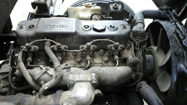 รถ 6 ล้อมีคอกเหล็ก ยี่ห้อ ISUZU รุ่น NKR รถห้างแท้ เครื่อง 4Be1 110 เเรงม้า