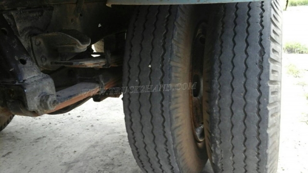 รถ 6 ล้อมีคอกเหล็ก ยี่ห้อ ISUZU รุ่น NKR รถห้างแท้ เครื่อง 4Be1 110 เเรงม้า