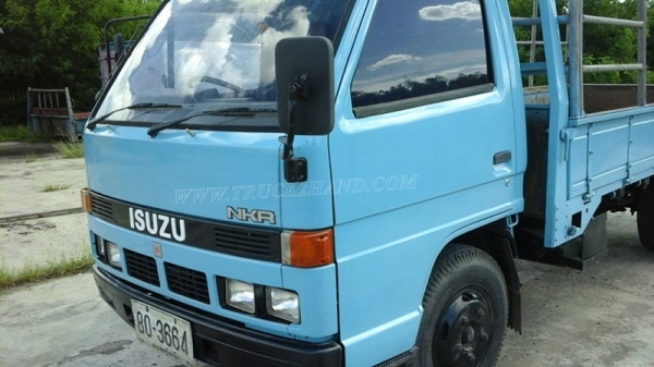 รถ 6 ล้อมีคอกเหล็ก ยี่ห้อ ISUZU รุ่น NKR รถห้างแท้ เครื่อง 4Be1 110 เเรงม้า