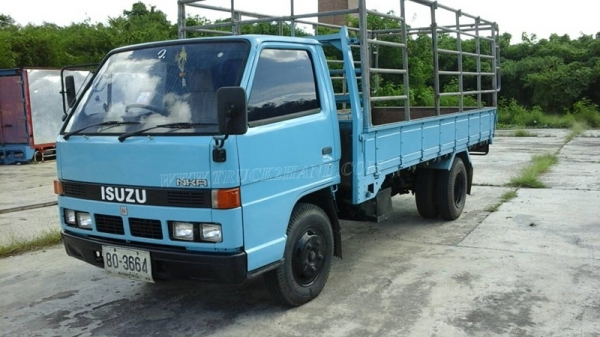 รถ 6 ล้อมีคอกเหล็ก ยี่ห้อ ISUZU รุ่น NKR รถห้างแท้ เครื่อง 4Be1 110 เเรงม้า