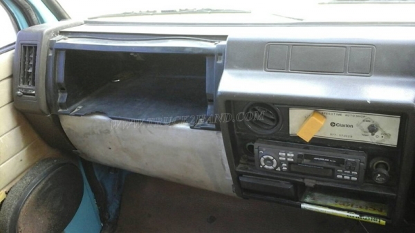 รถ 6 ล้อมีคอกเหล็ก ยี่ห้อ ISUZU รุ่น NKR รถห้างแท้ เครื่อง 4Be1 110 เเรงม้า