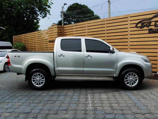 Vigo Champ Double Cab 2.5E 4x4 มองหารถคันนี้ รถคุณภาพแน่นอน ออกรถง่าย อนุมัติเร็ว ทักจิ๊ฟมาได้น่ะคร่ะ