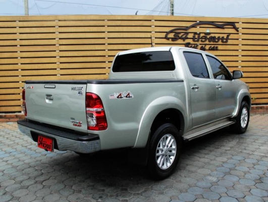 Vigo Champ Double Cab 2.5E 4x4 มองหารถคันนี้ รถคุณภาพแน่นอน ออกรถง่าย อนุมัติเร็ว ทักจิ๊ฟมาได้น่ะคร่ะ