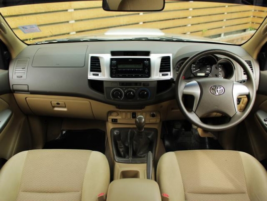 Vigo Champ Double Cab 2.5E 4x4 มองหารถคันนี้ รถคุณภาพแน่นอน ออกรถง่าย อนุมัติเร็ว ทักจิ๊ฟมาได้น่ะคร่ะ