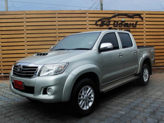 Vigo Champ Double Cab 2.5E 4x4 มองหารถคันนี้ รถคุณภาพแน่นอน ออกรถง่าย อนุมัติเร็ว ทักจิ๊ฟมาได้น่ะคร่ะ