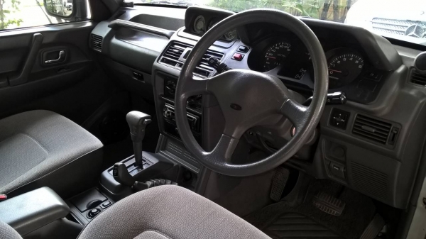 Mitsubishi Pajero ปี 2540/1997 Mitsubishi Pajero ปี 2540/1997