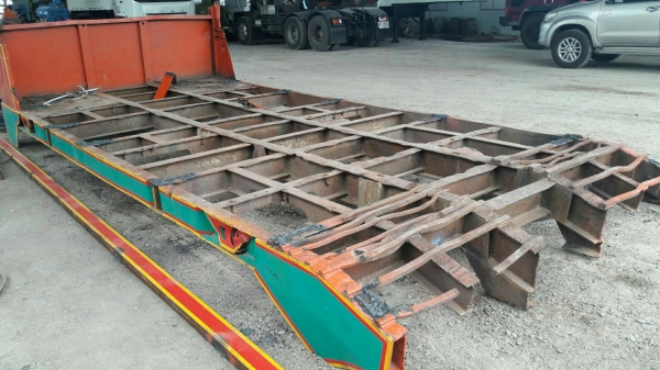 ขายแพบรรทุกแบ็คโค