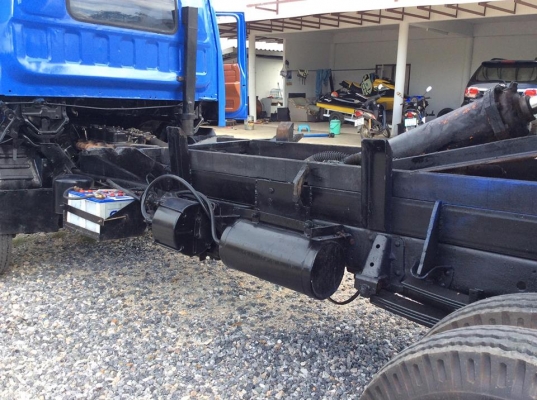 รถบรรทุก 6 ล้อดั้ม 5 คิว ISUZU NPR เครื่อง 110 แรง