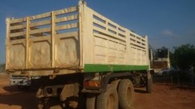 ขายรถ10ล้อ ดั้ม2เพลา FM227 เครื่อง220แรง EM100 พาวเวอร์ จิฟฟี่ รถสวยสภาพพร้อมใช้งาน เอกสารพร้อมโอน ราคา750,000 สนใจโทร 090-8588220คุณนะ 093-3258446คุณบิว หรือเข้าดูสินค้าอื่นๆได้ที่ www.narong2truck.com หรือ www.truck.in.th/498 หรือเพจFacebook ณรงค์ ซื้อข