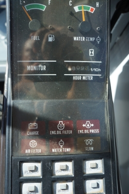 ขายรถขุดMITSUBISHI ME30 ปั๊มนิ้ว คอนโทรลสั้น