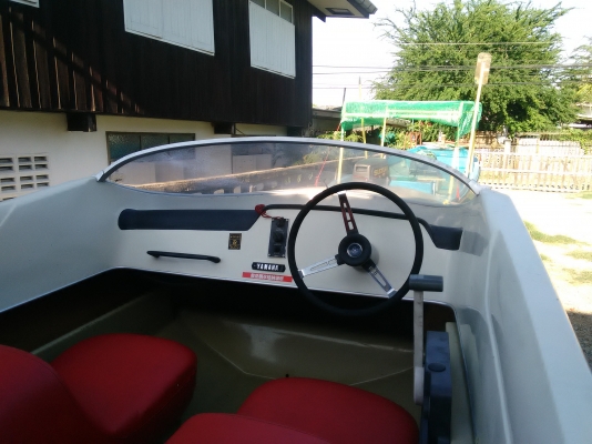 ขายเรือ15ฟุต30แรงยามาฮ่า(จองแล้วไม่มารับ มาก่อนได้ก่อน)