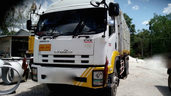 รถอีซูซุ 10 ล้อดั้ม FVZ 300 แรงม้า. ปี 54. , ( รถ วิ่ง 4xx,xxx. )     สนใจติดต่อ  081 - 6079515