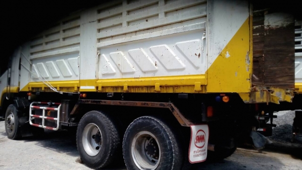 รถอีซูซุ 10 ล้อดั้ม FVZ 300 แรงม้า. ปี 54. , ( รถ วิ่ง 4xx,xxx. )     สนใจติดต่อ  081 - 6079515