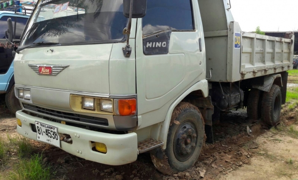 หกล้อ ฮีโน  FB2W120ปี39ซุปเปอร์เสีย ดั้มสามมิต5คิว สภาพดีสวยเดิมๆพร้อมใช้งาน ทะเบียรพร้มโอน