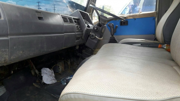 หกล้อ ฮีโน  FB2W120ปี39ซุปเปอร์เสีย ดั้มสามมิต5คิว สภาพดีสวยเดิมๆพร้อมใช้งาน ทะเบียรพร้มโอน