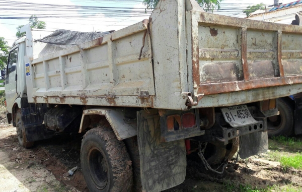 หกล้อ ฮีโน  FB2W120ปี39ซุปเปอร์เสีย ดั้มสามมิต5คิว สภาพดีสวยเดิมๆพร้อมใช้งาน ทะเบียรพร้มโอน