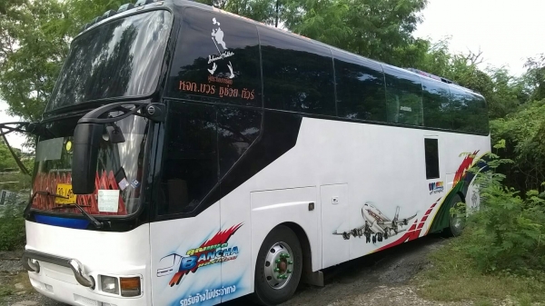 ขายรถบัสแอร์6ล้อ แบต 0895325391