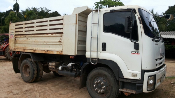 ขายหกล้อดั้ม ISUZU 240 แรง